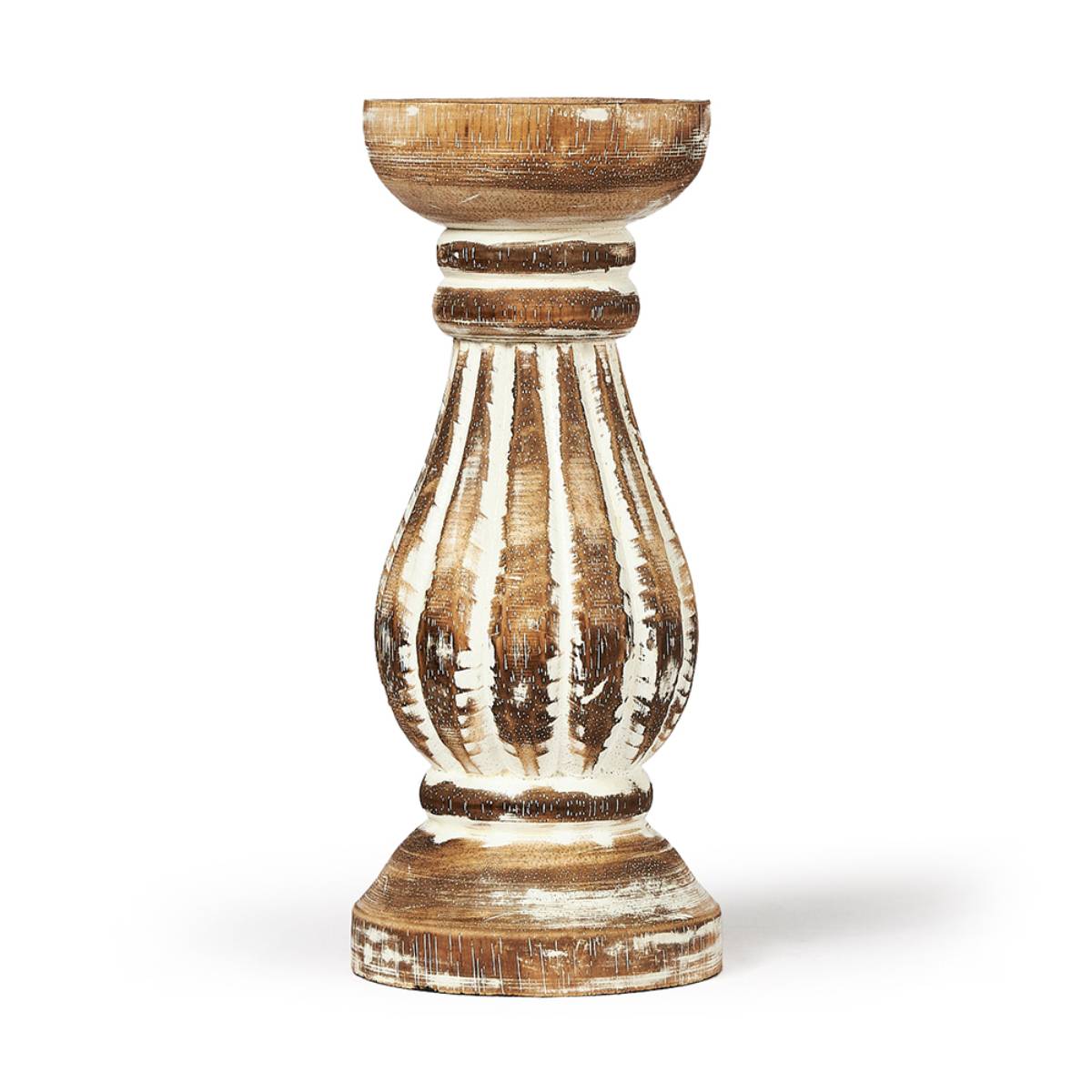 Un candelabro de madera con acabado rústico envejecido, exhibiendo un diseño acanalado vertical en tonos marrón y blanco. No hay inscripciones visibles en el producto.